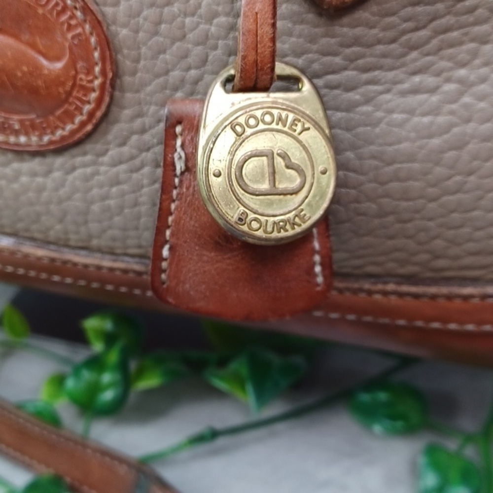 Dooney & Bourke Pre-tag Vintage Doctor Bag Satchel